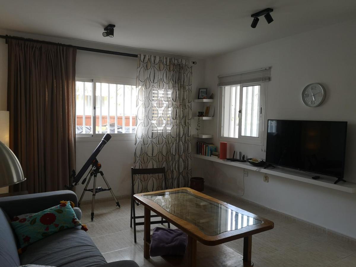 Acogedoras Habitaciones Privadas Zona Costera Wifi Morro Jable  Pokoj fotografie